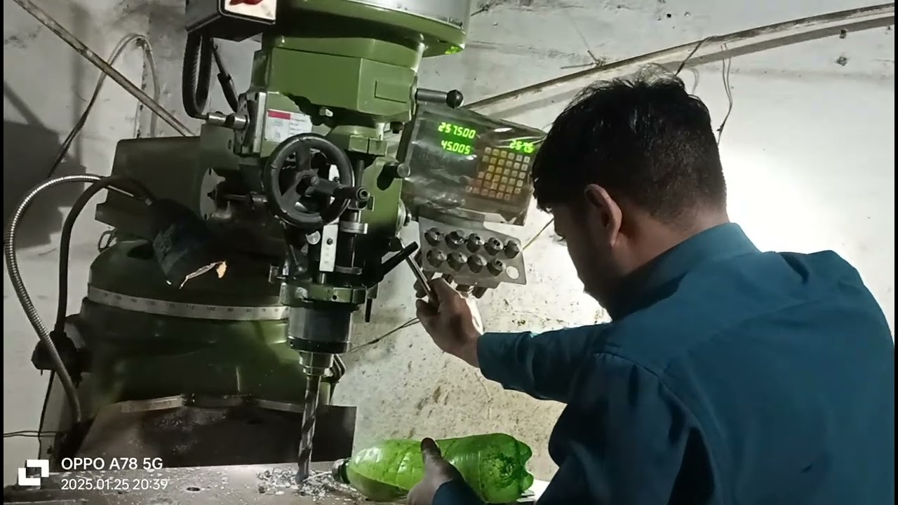 M1TR Milling machine with  DRO working
