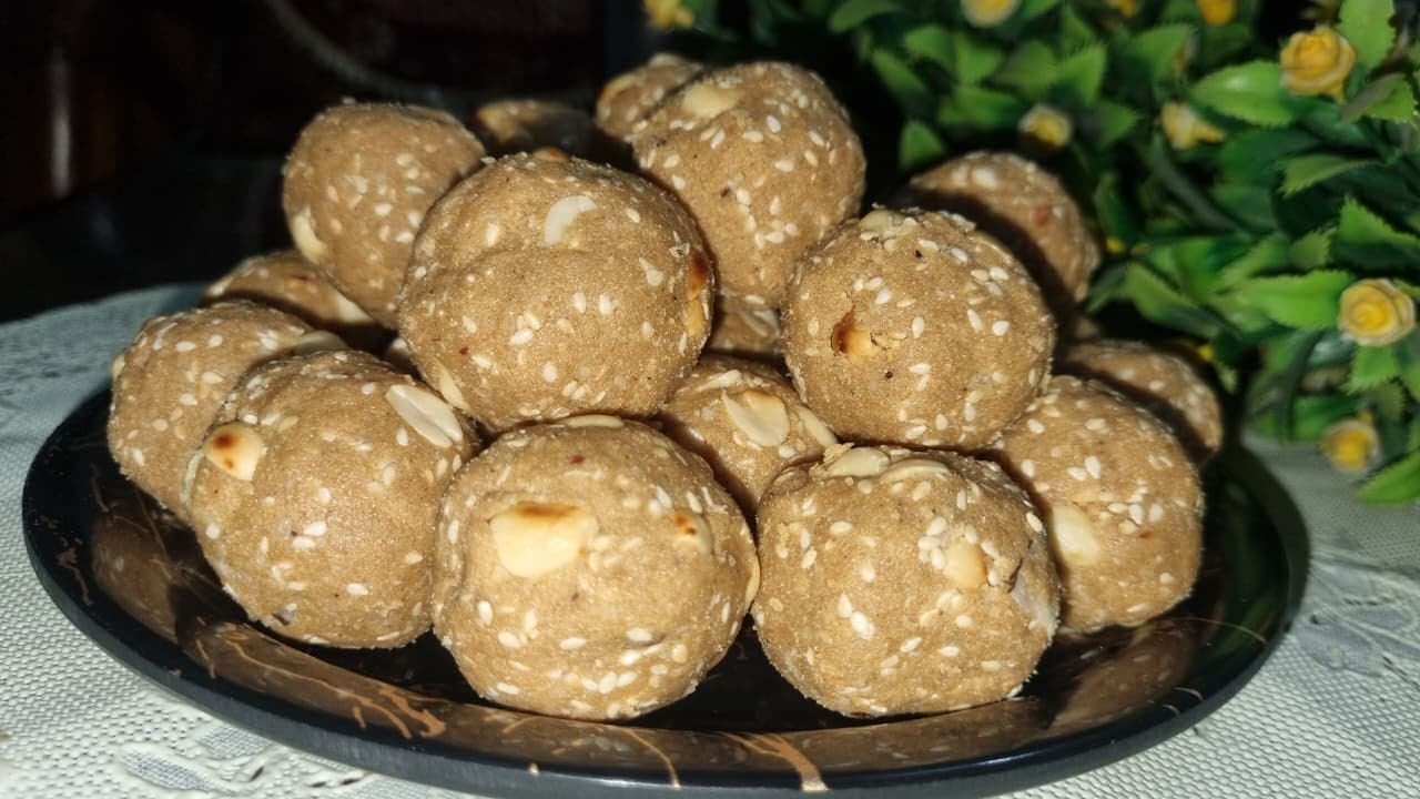 मकर संक्रांति स्पेशल | घर पर बनाएं चावल तिल मूंगफली के लडडू | Makar Sankranti Special Recipe