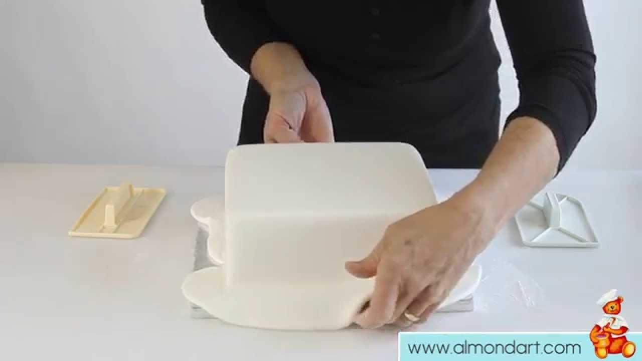 How To Cover A Cake Dummy