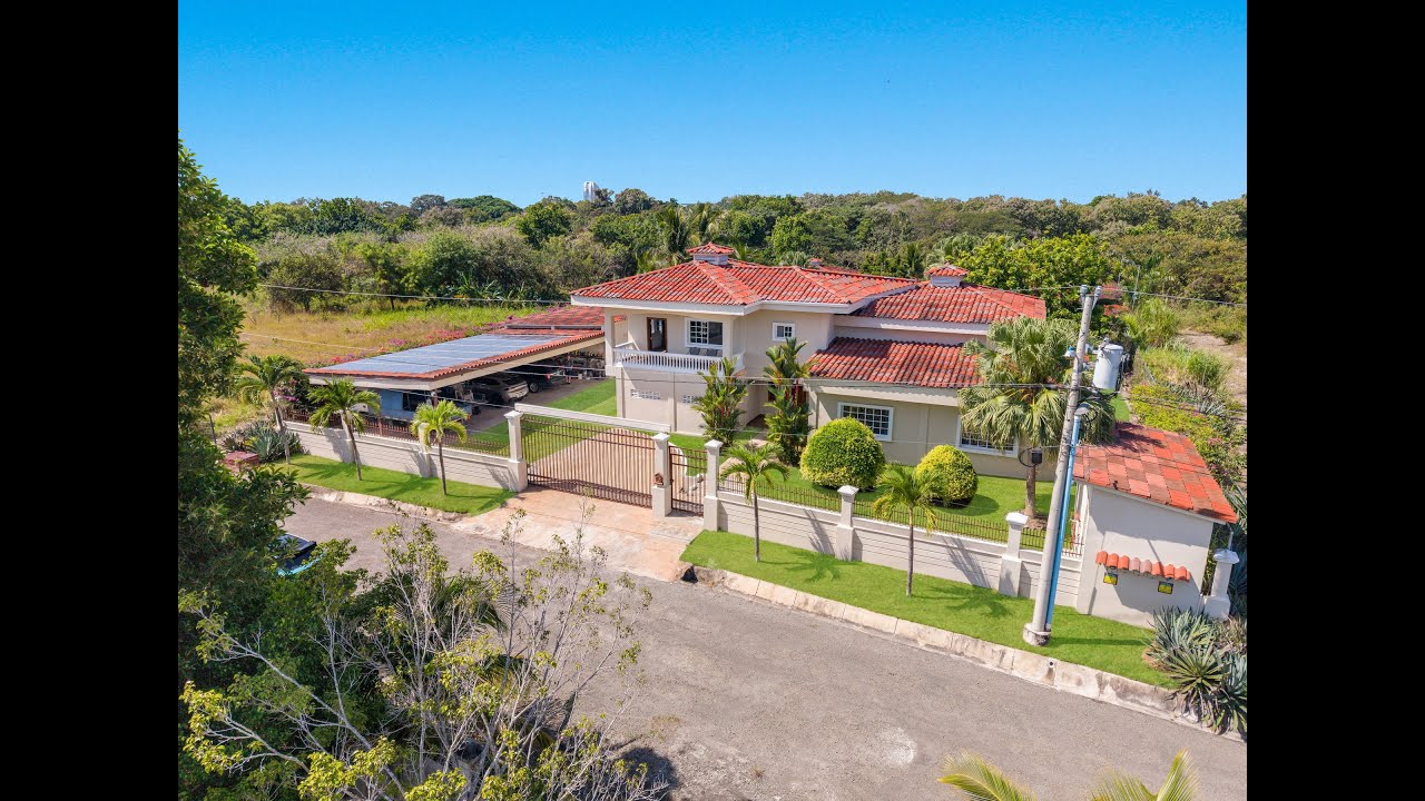 Generational property in Santa Clara - located in a private residential community.