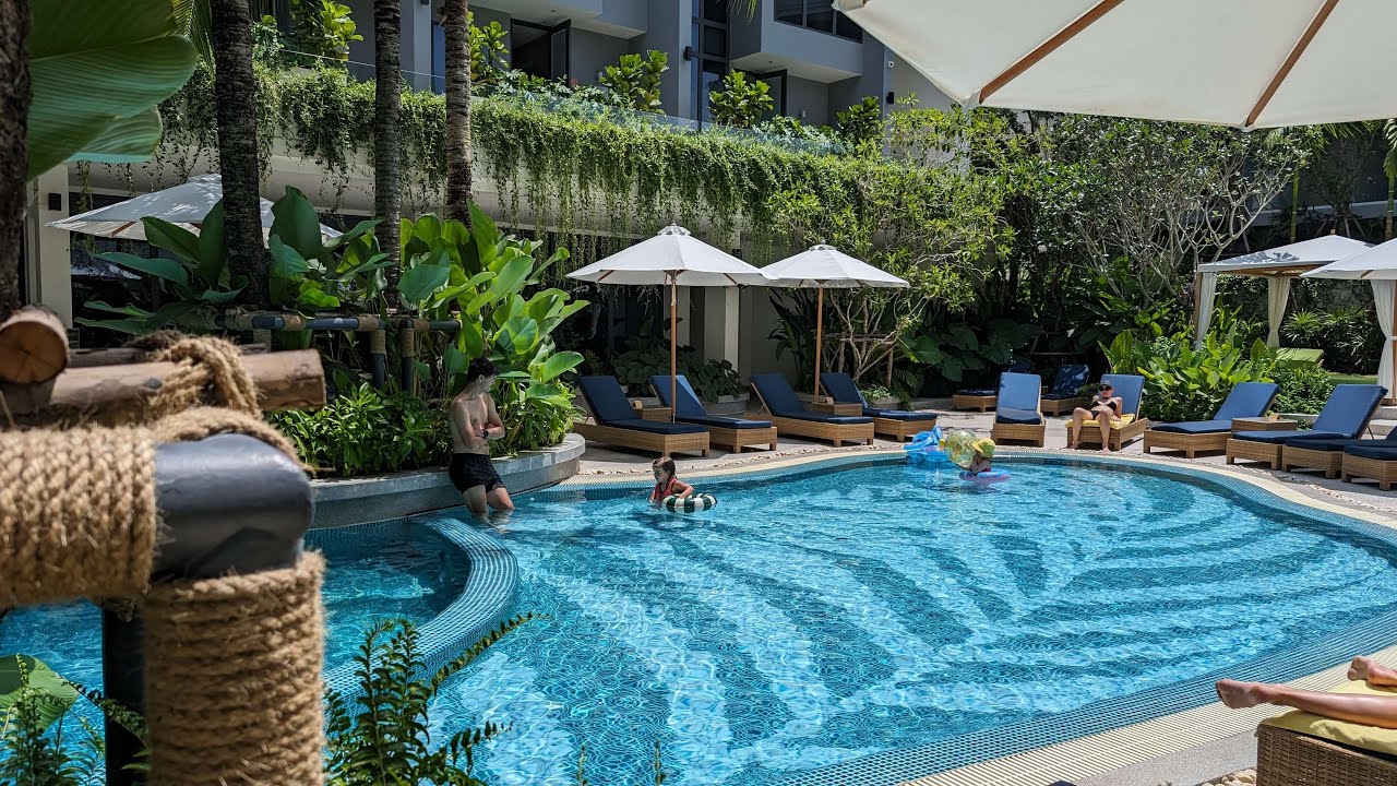 La Green Hotel and Residence