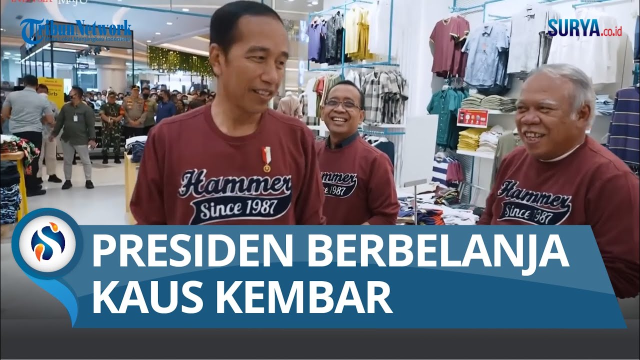 TANGAN PRESIDEN DIPEGANG ERAT IBU-IBU saat Kunjungi Mal di Pekanbaru, Jokowi Beli Sweater Lokal