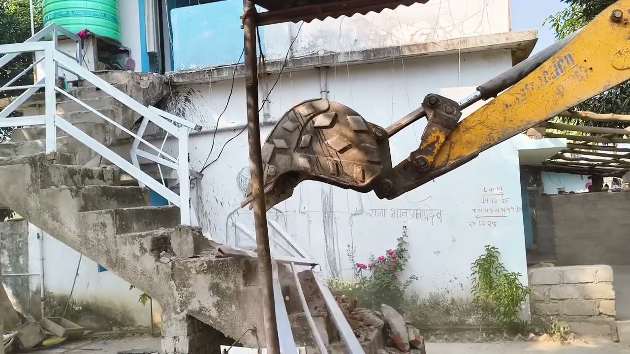 यशवंत का मकान तोड़ा गया