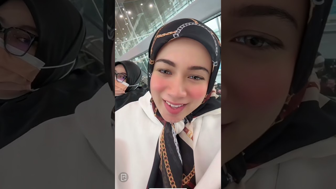 LIVE AMIRA OTHMAN DI AIRPORT BEFORE FLY KE SINGAPORE 