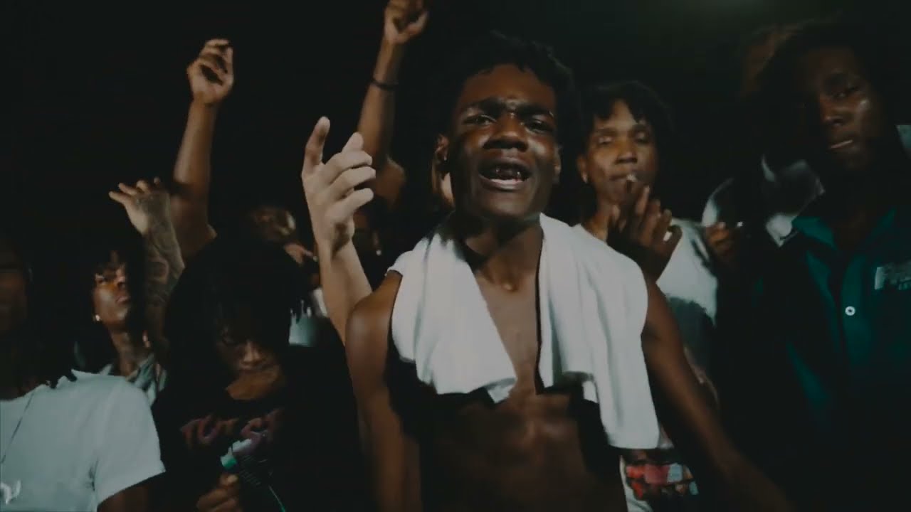 Babysnyt-time is pape (official music video) shot by @shotbyranoff 