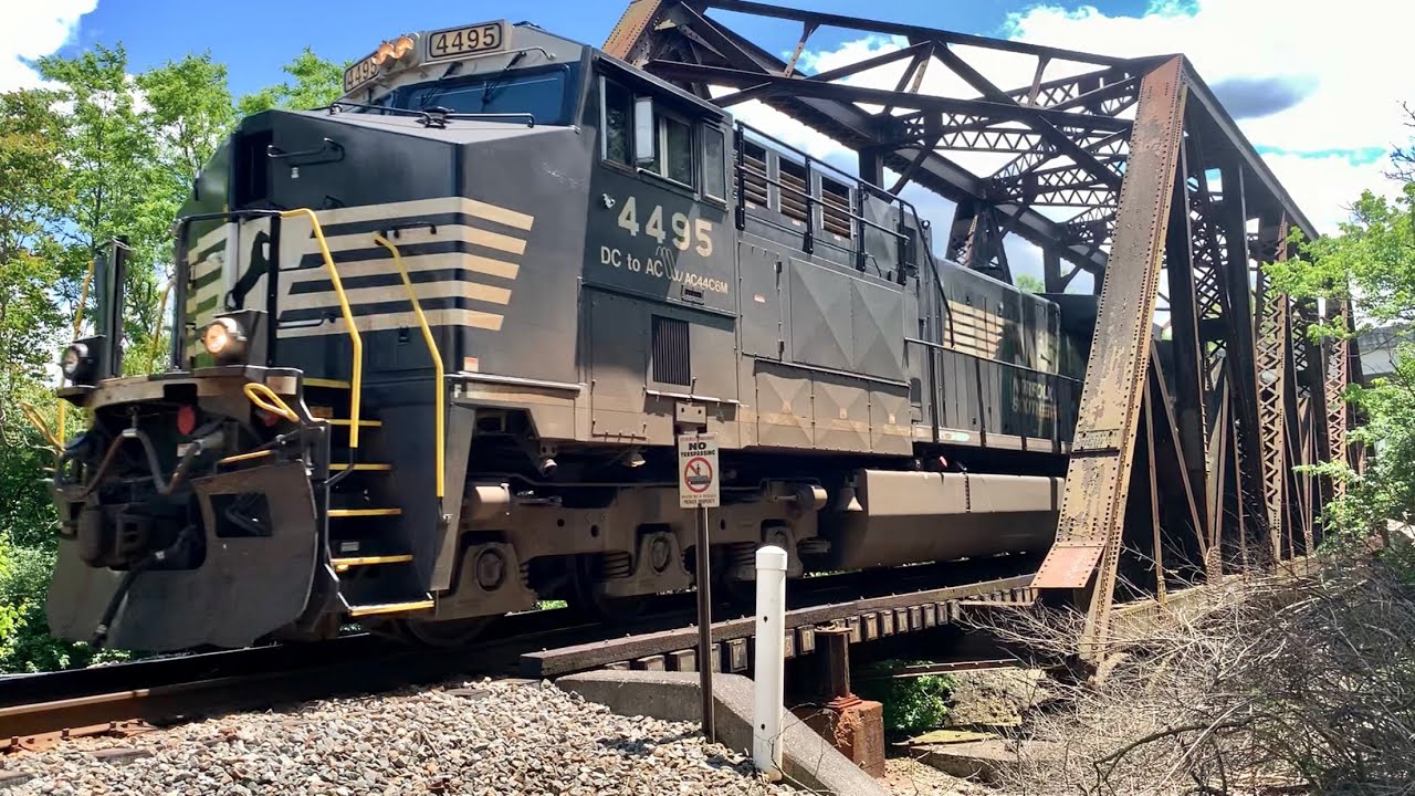 Fast Train Appears Out Of Nowhere!  CSX Under Bridge, Norfolk Southern Over Bridge, Railroad Radio