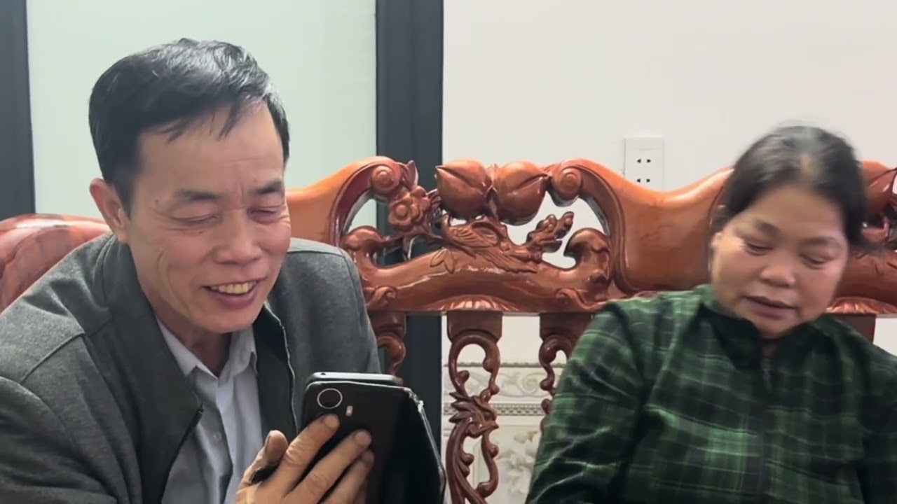 Lượn hà lều mừng xuân năm Bính ngọ