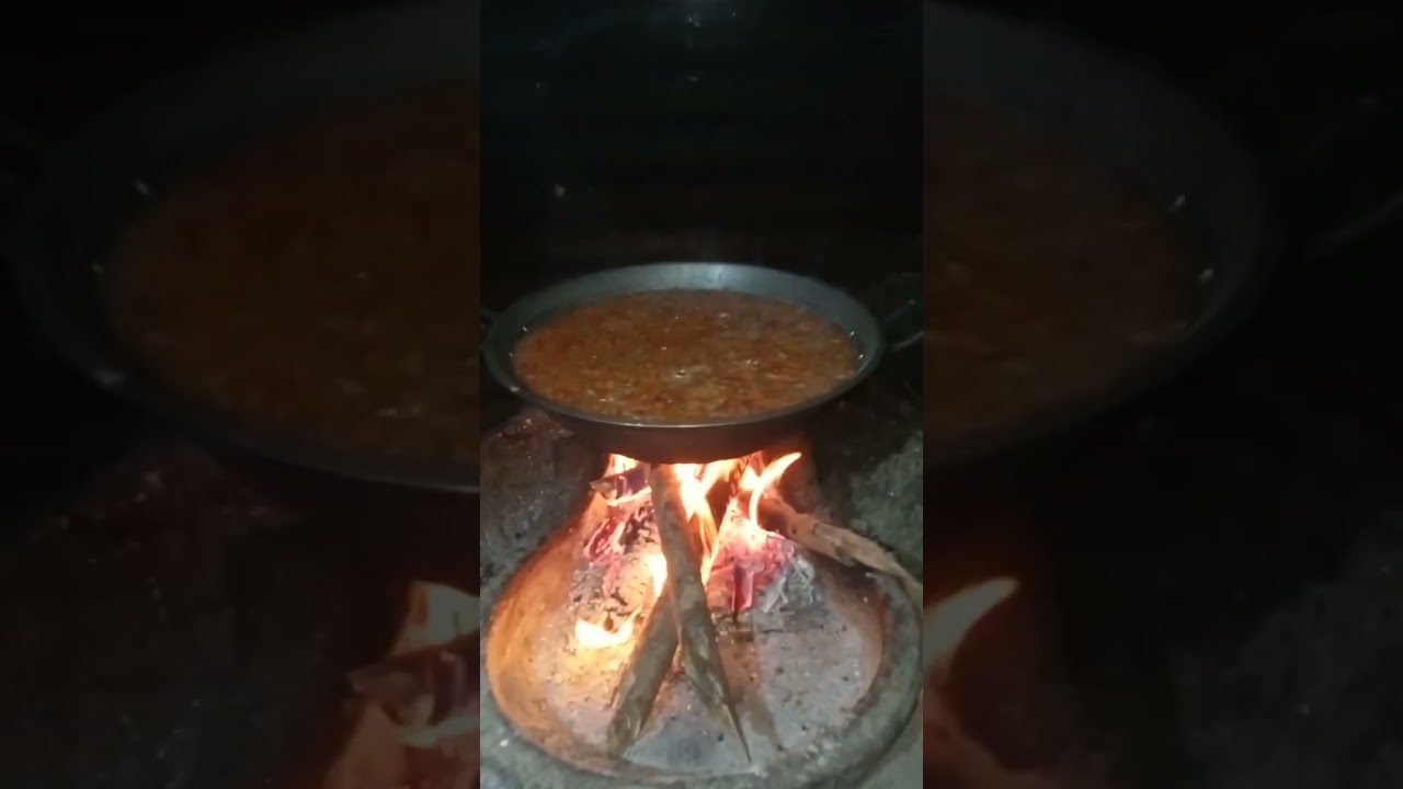 Tamang Pag luto ng Atchara (nilotu sa lotuan na kahoy)