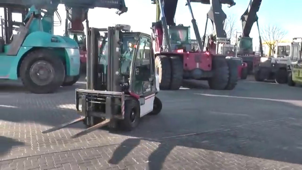 Nissan Dieselstapler 2,5 to mit Triplexmast D3446