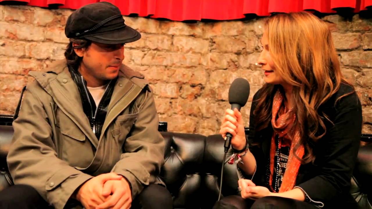 Carl Barat Interview 2010 Tour - Run with the boys