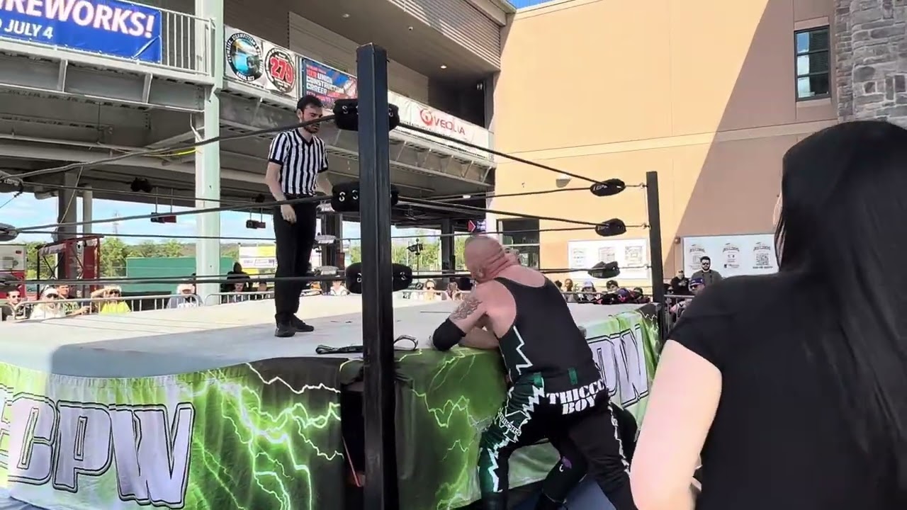 Buddy Tomas vs Captain Pain 