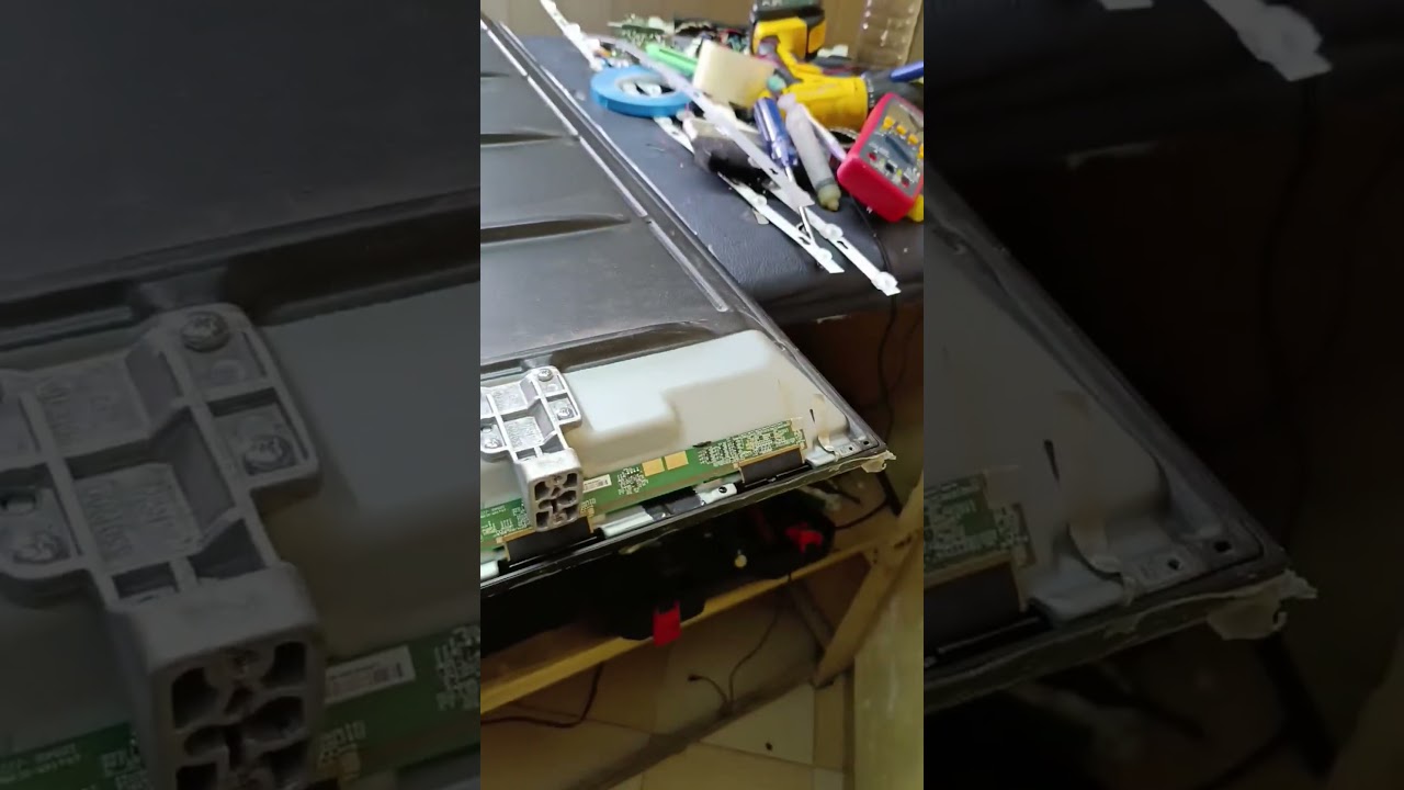 Falla comun en pantallas con roku #reparacion  #televisi&oacute;n #smarttv #fallas #fyp