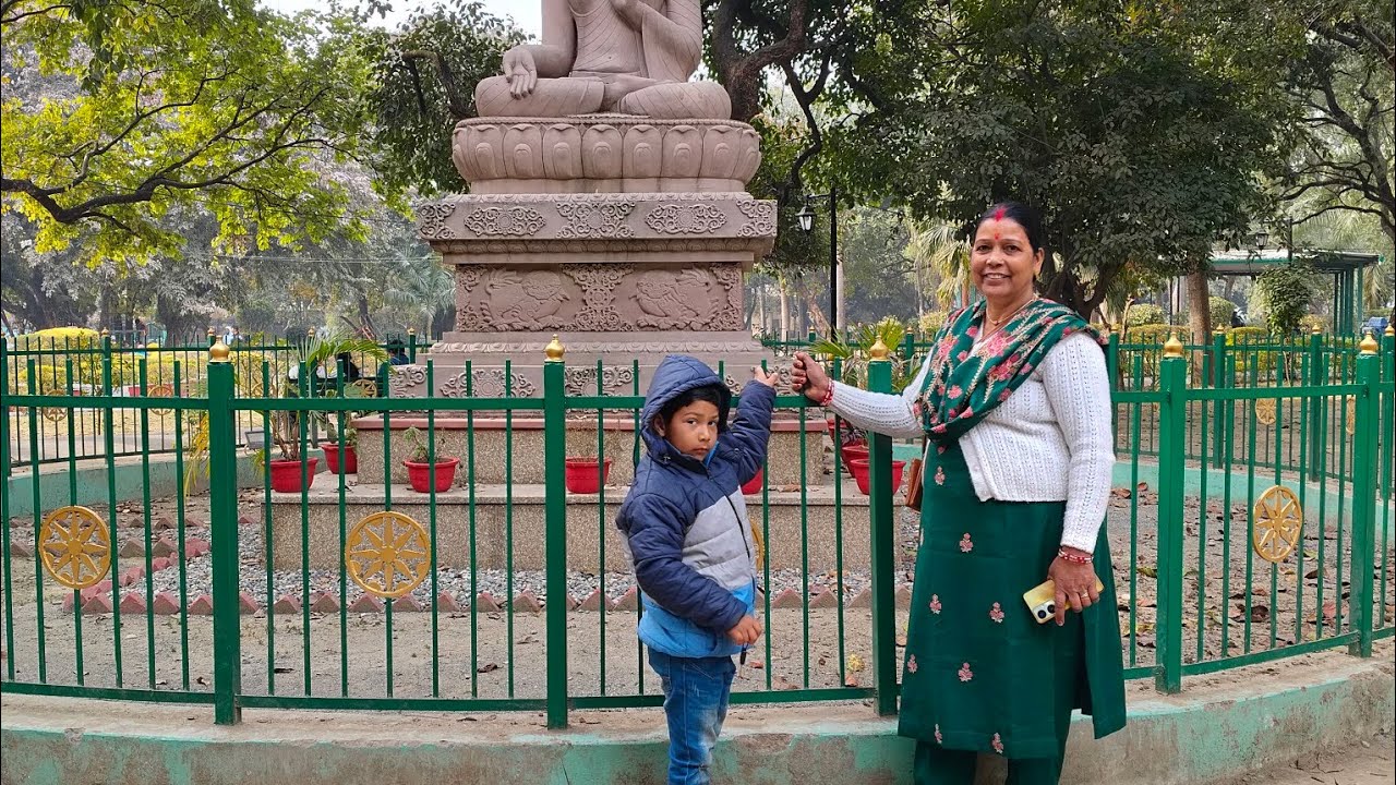 #Daily life style vlog #hum gye gandhi park#