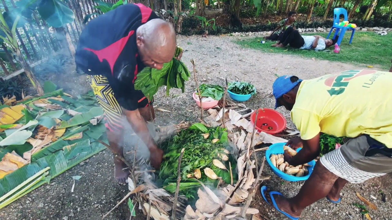 Papua New Guinea traditional Cooking methods.