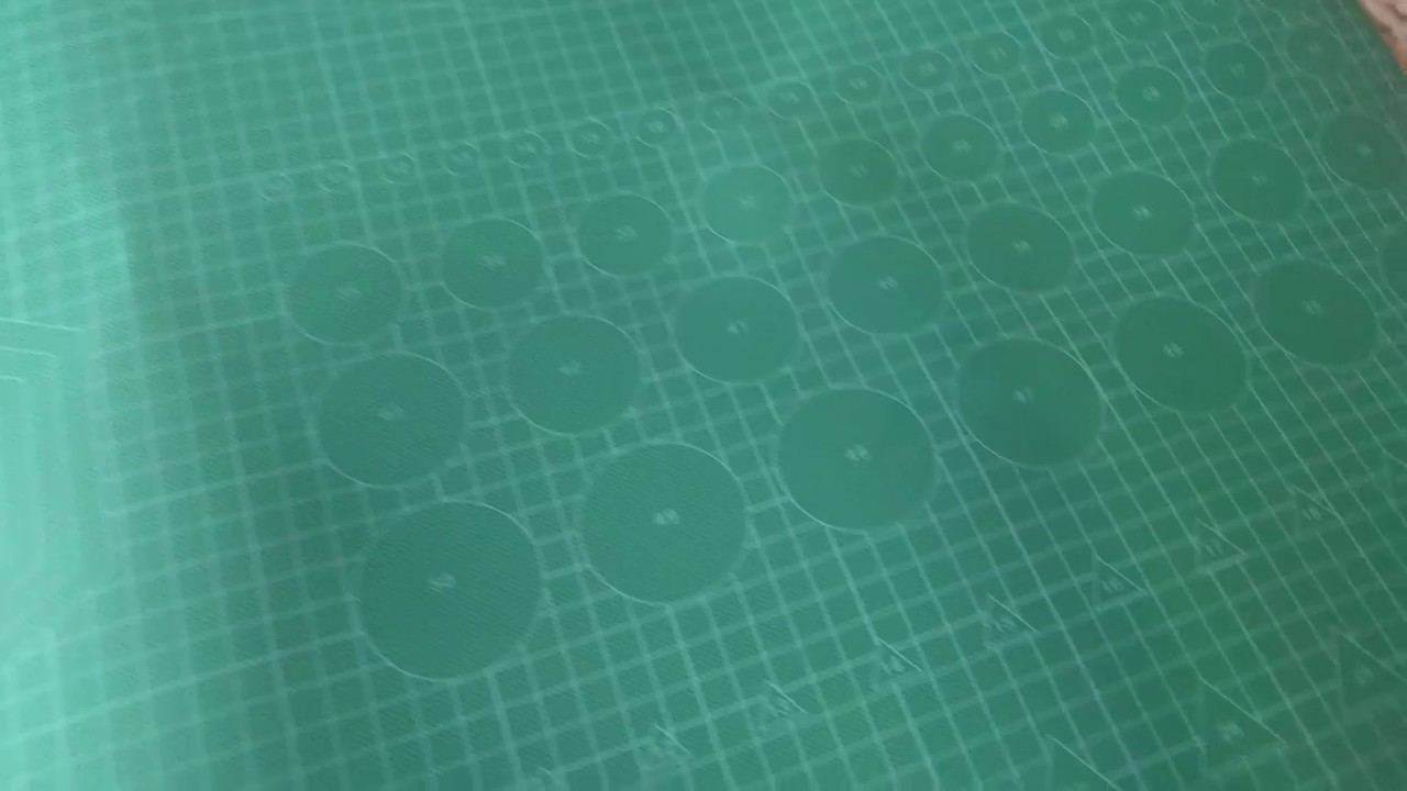 Green Cutting Mat Wallpaper