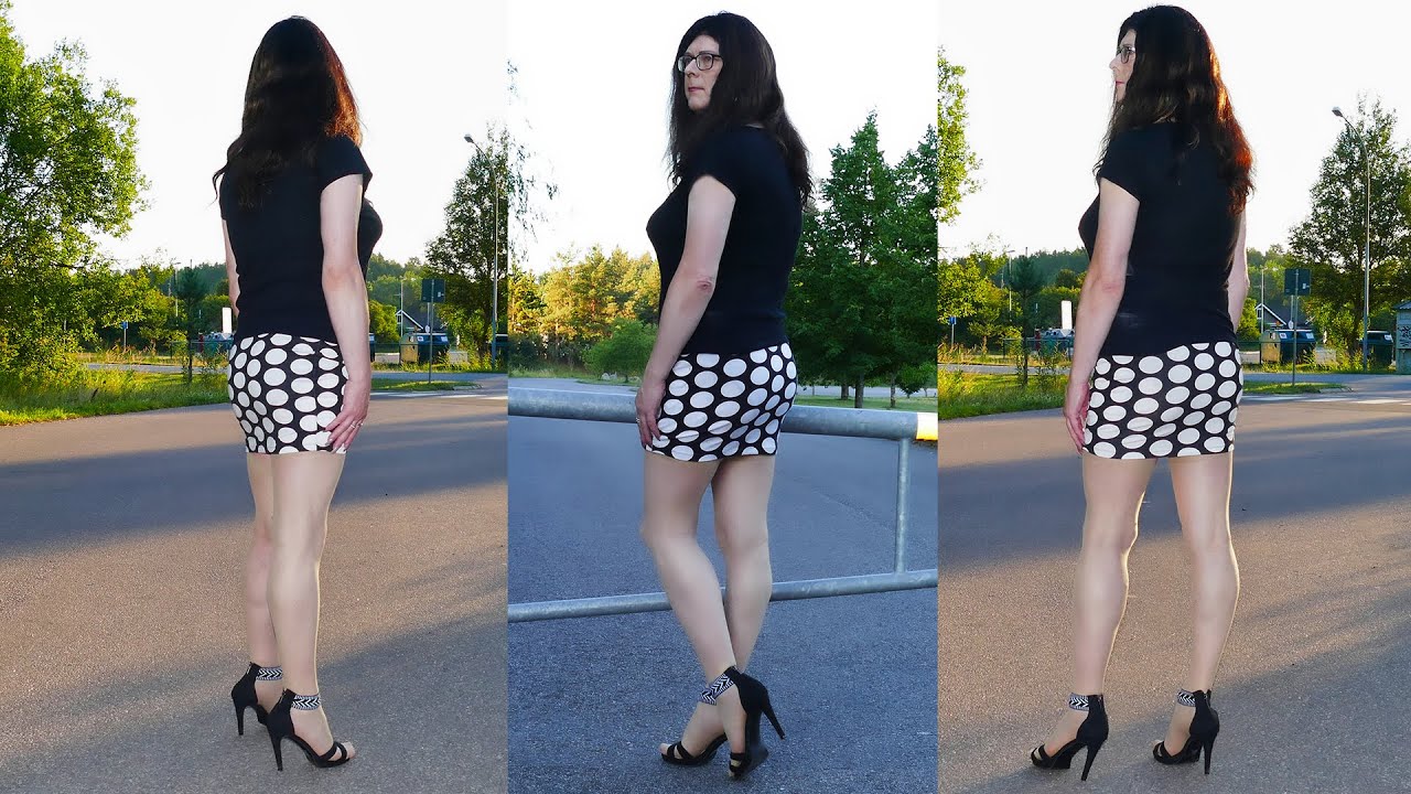 Jenny Crossdresser - High heel sandals, black miniskirt with white dots