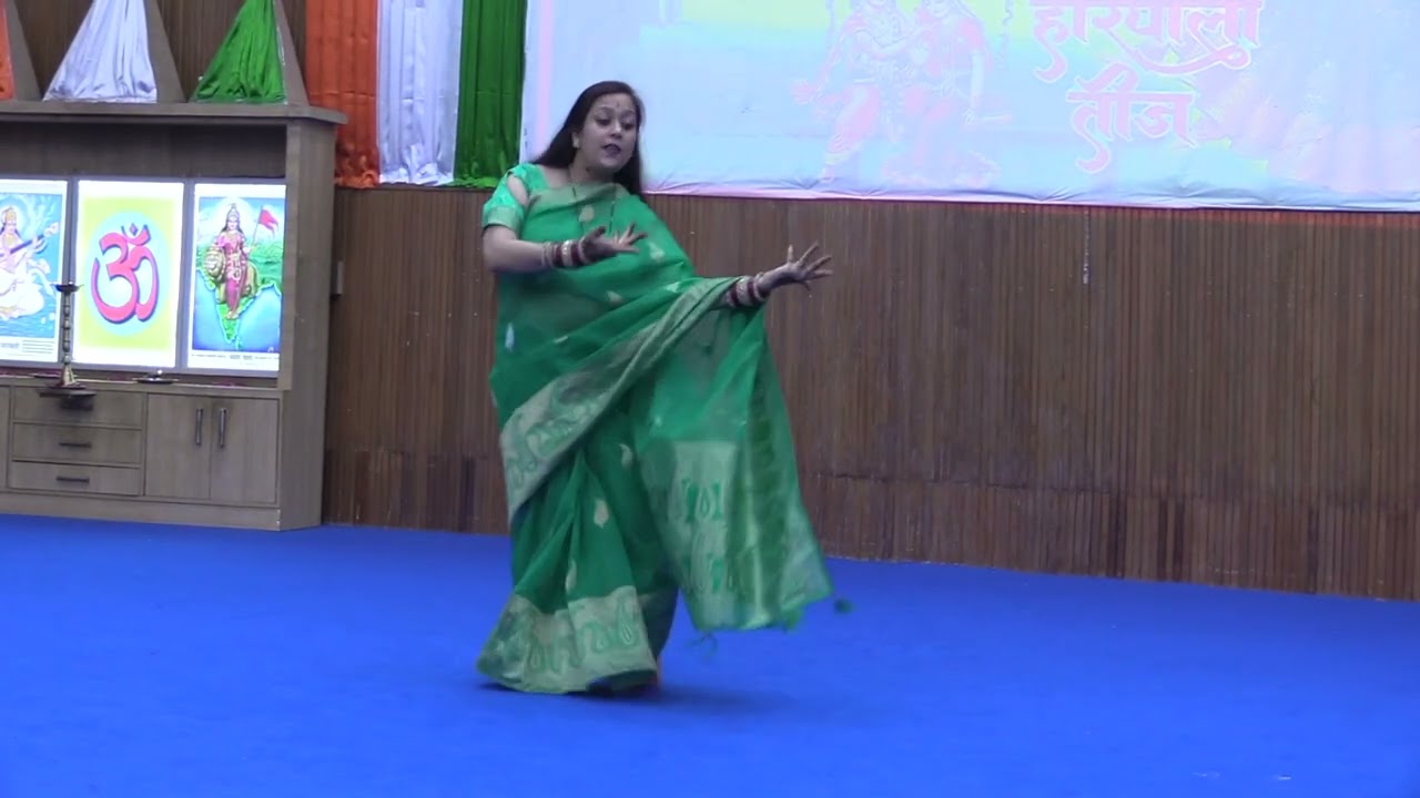 'हरियाली तीज' के अवसर पर आचार्या दीदीयों द्वारा 'सामूहिक नृत्य.| चूड़ा हाथी....| BDSVM