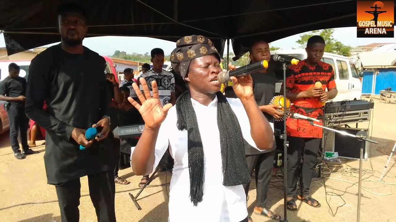 GOSPEL MUSIC ARENA LIVE PERFORMANCE WITH GIFTY DUAH AND AMAZING GRACE SINGERS AT ANKAASE KWABRE
