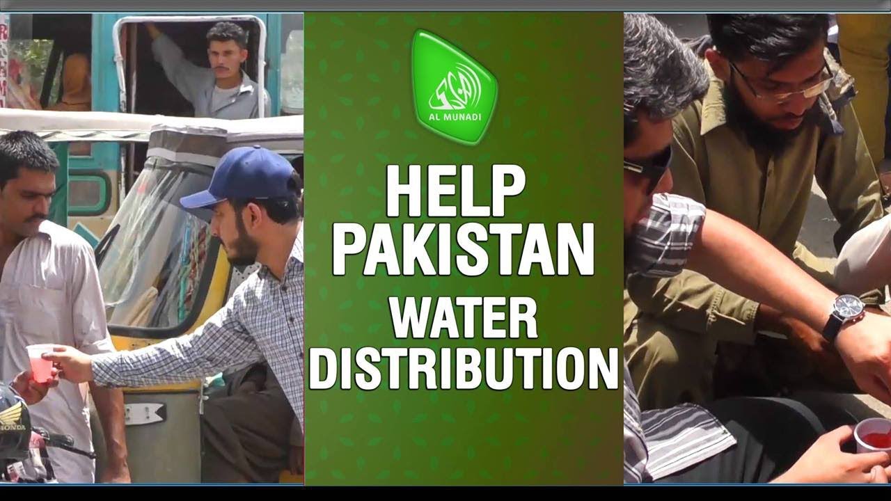 Water Distribution at Gulshan-e-Iqbal Area - Munadi Help Pakistan Campaign