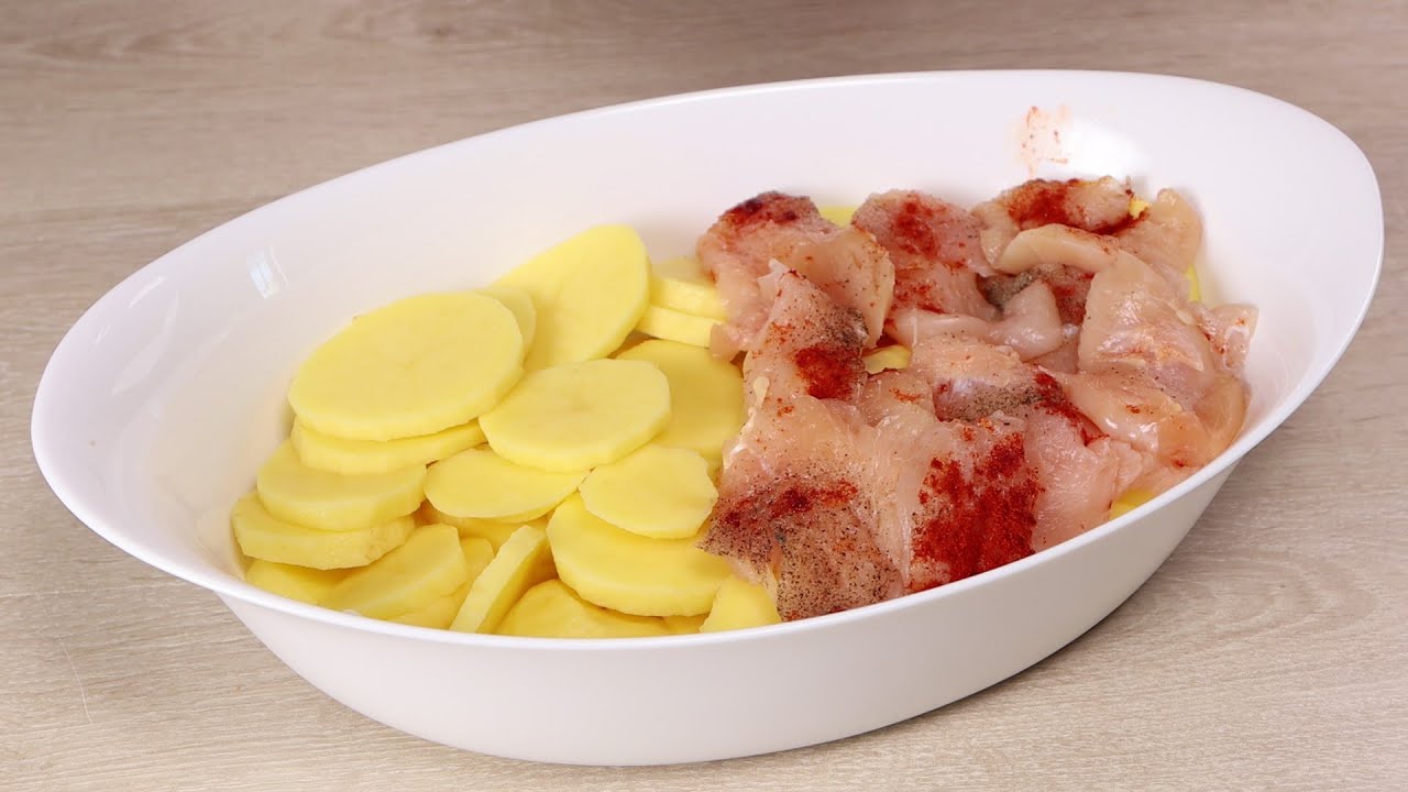 Chicken Breasts with potatoes in Oven | Simple and quick dinner recipe |