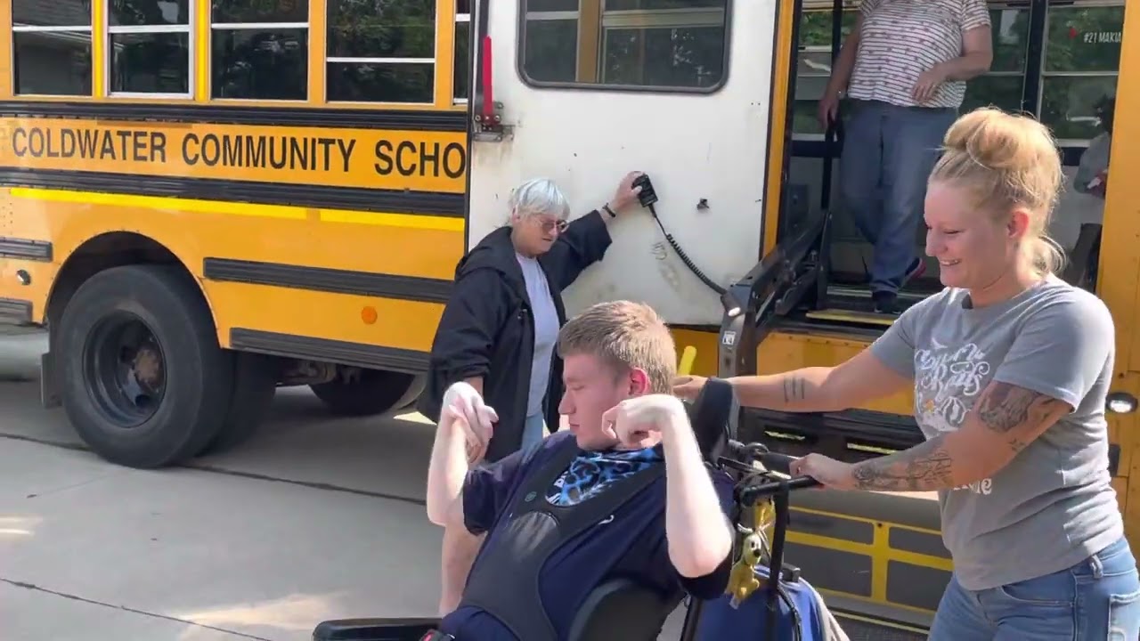Sam getting home from school on the school bus 9.16.22 @onthatnote