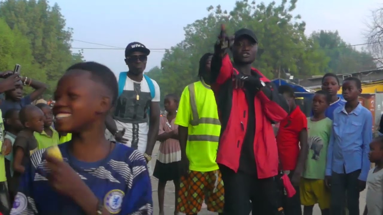 mallo nouchy Kouly_Kouly feat neuf deux.Clips officiel