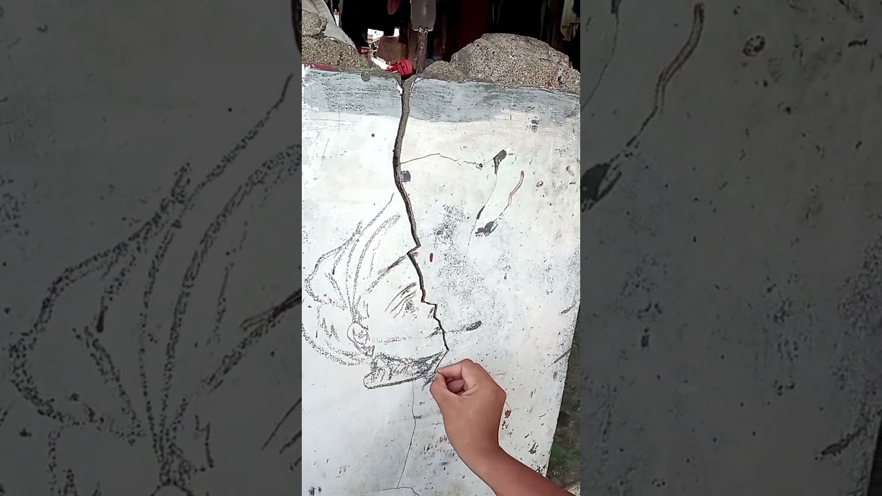 when a Filipino artist sees a crack.. #shorts