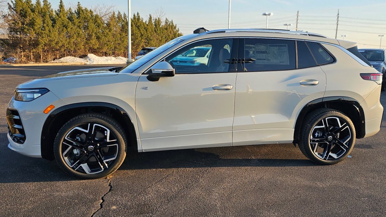 2026 VW Tiguan 2.0T SEL R-Line Turbo 4Motion! 