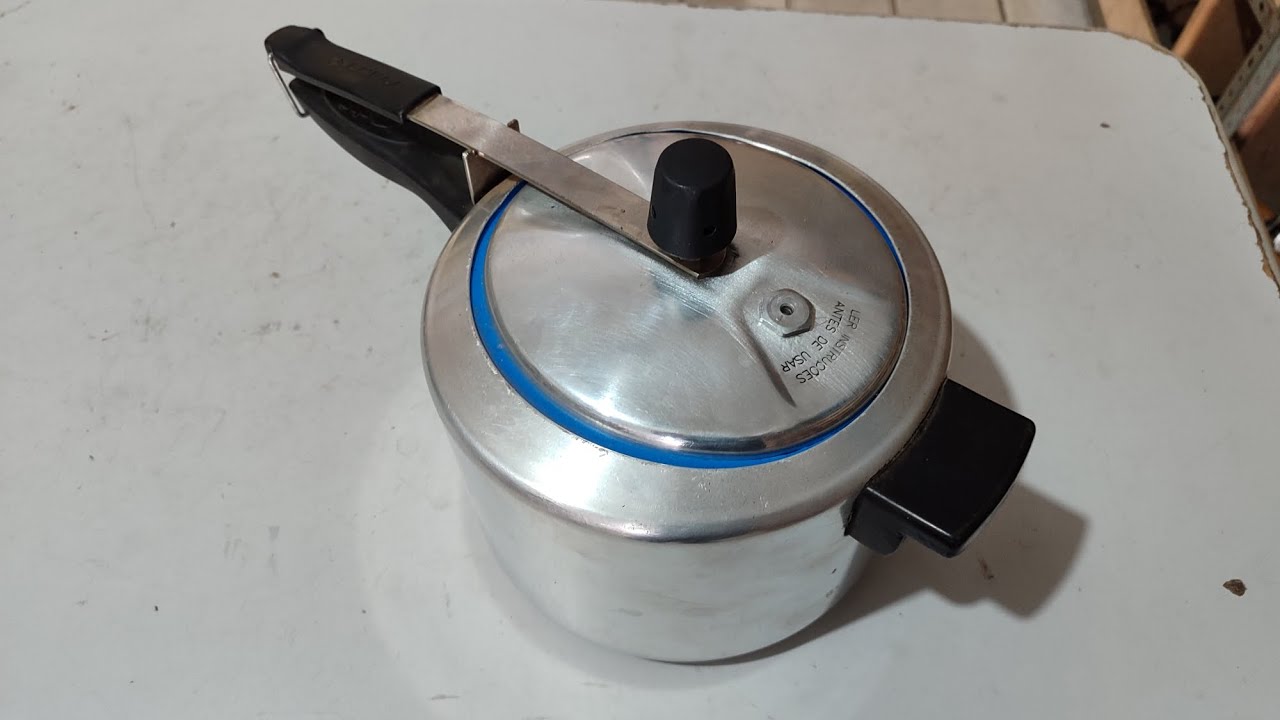 POR QUE A PANELA DE PRESSÃO ESTUFA TANTO ? E COMO EVITAR QUE ISSO ACONTEÇA ?