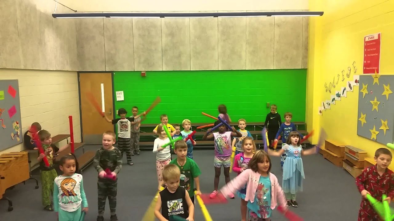 weiss boomwhacker dance