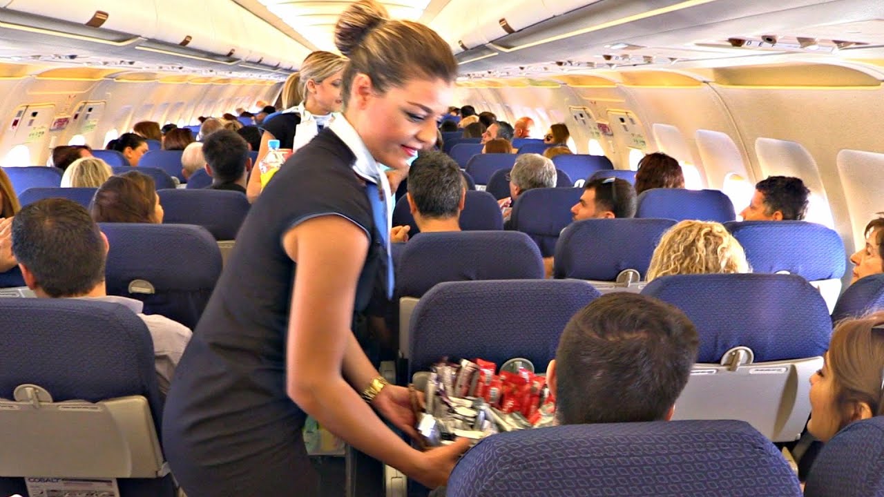 Первый полет Cobalt Air — A320 из LCA в ATH — первый полет новой авиакомпании — вид на крыло GoPro