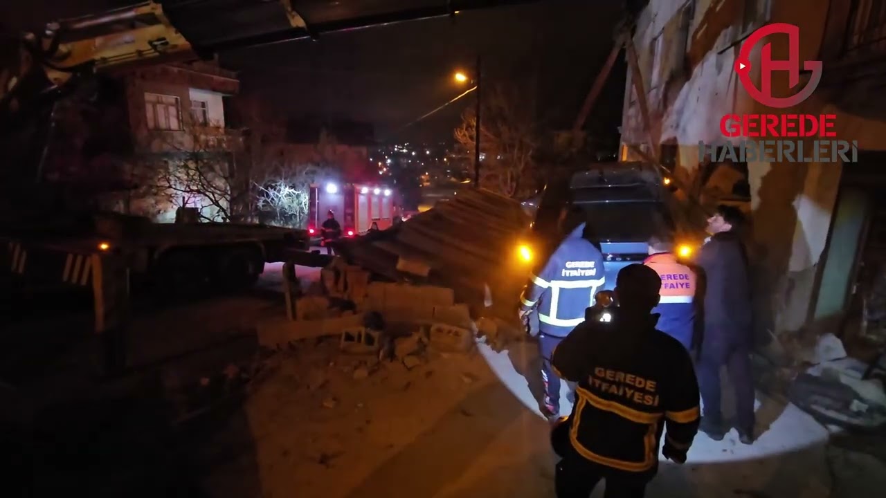 Otomobil eve daldı