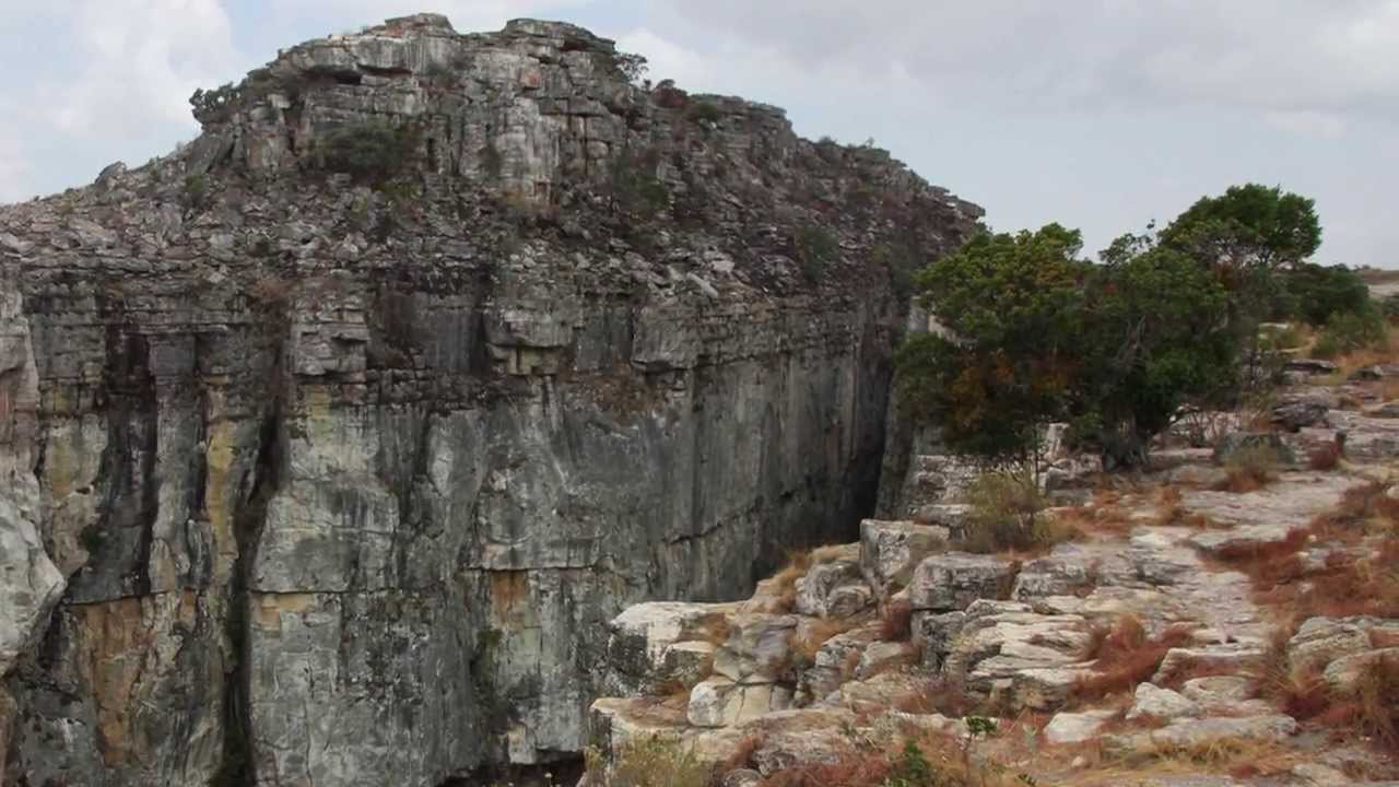 FENDA DA TUNDAVALA E SERRA DA LEBA 2013