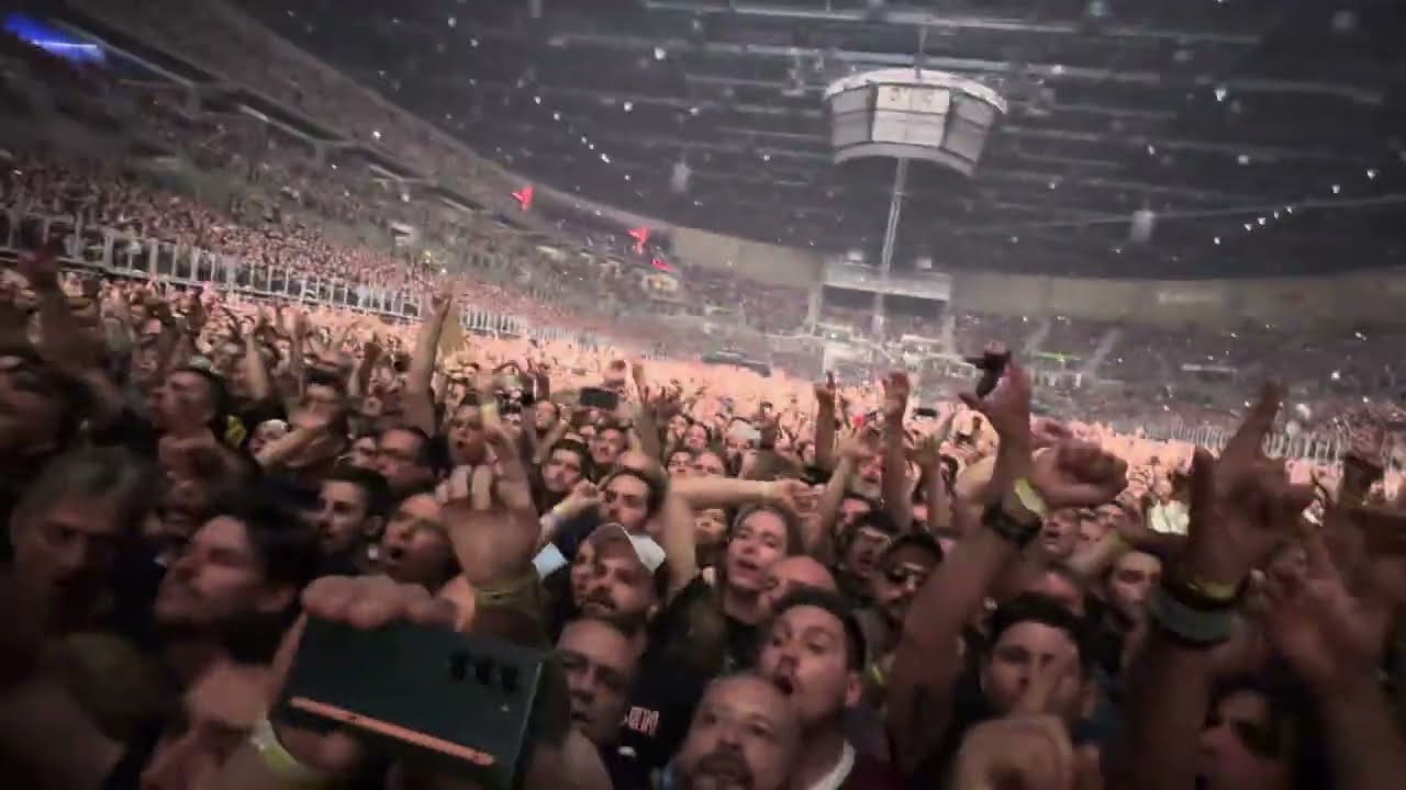 Iron Maiden - POV Crowd View of Simon Dawson Debut - Murders in Rue Morgue - Budapest 2025