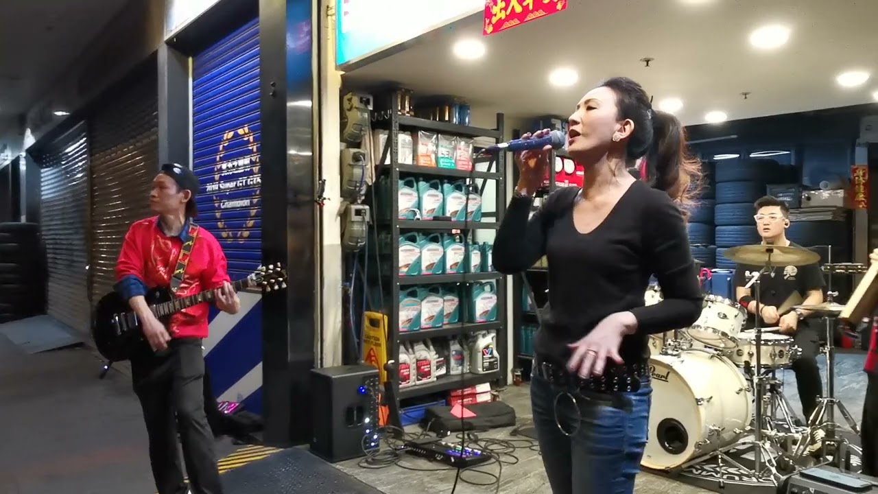 《I Will Survive、I Hate Myself for Loving You》Zita/Bosco/Regine/史葛︱年初四Busking︱廣生行中心3號舖。海濱道151-153號。