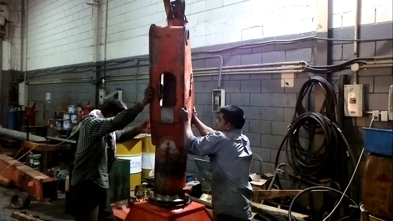 Atlas crane boom repair