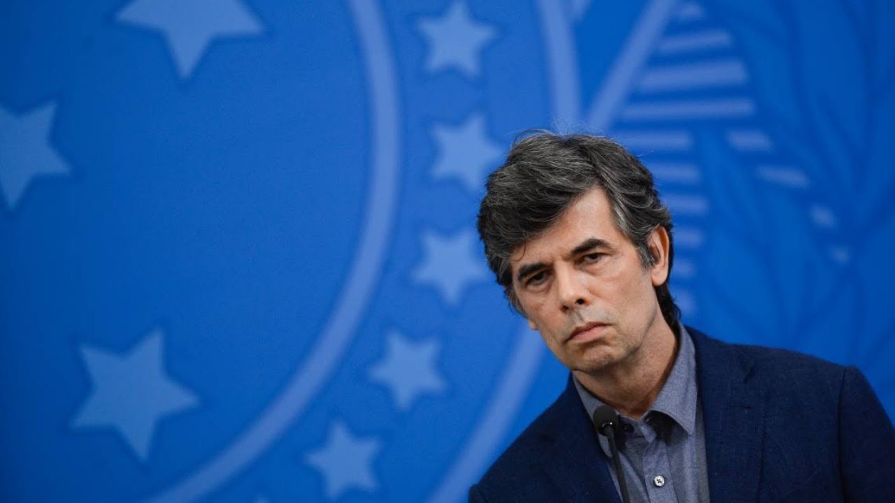 Nelson Teich toma posse como novo ministro da Sa&uacute;de