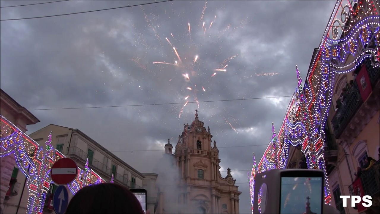 FESTA SAN GIORGIO - GIRO DELLA DOMENICA ( RAGUSA 2017 ) PARTE 2