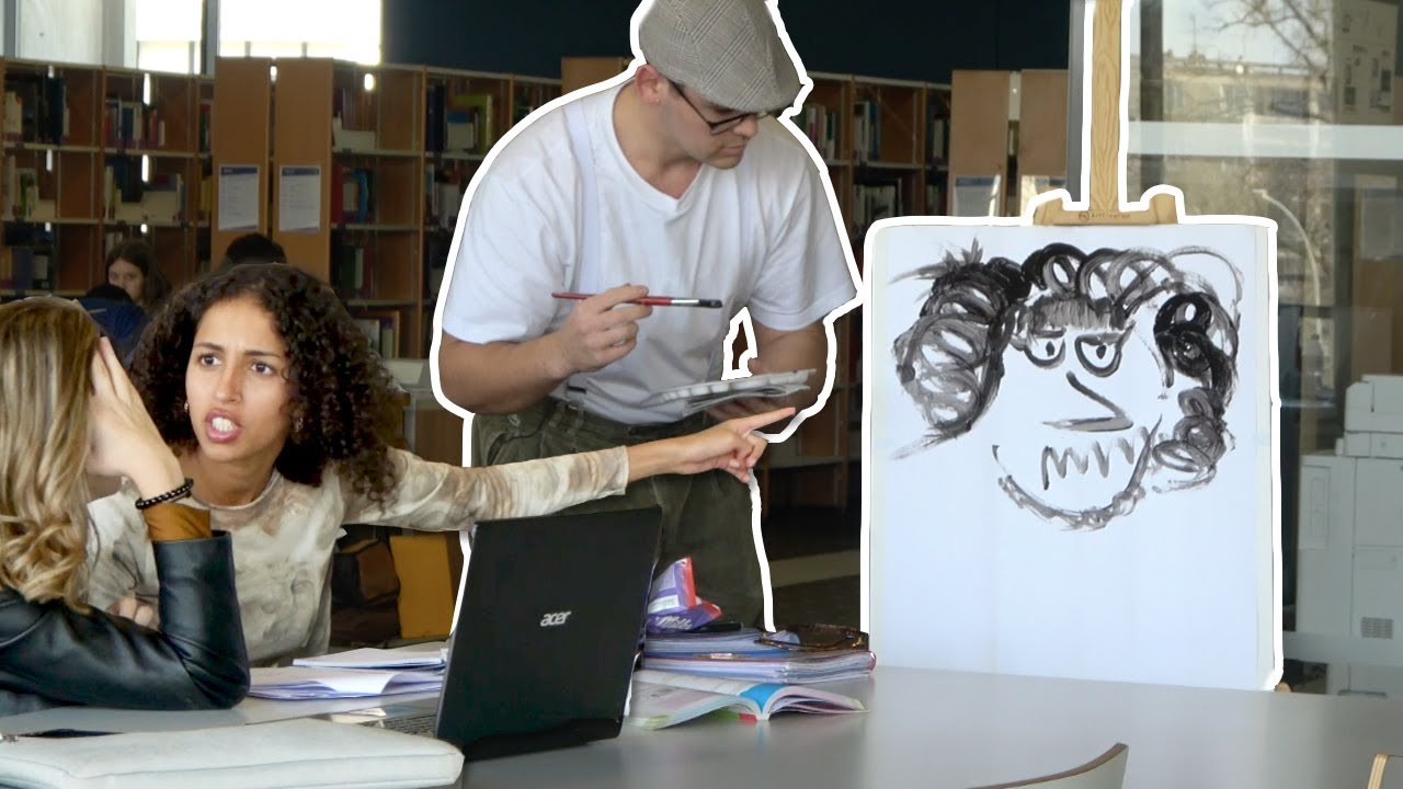 PINTANDO RETRATOS VERGONZOSOS EN LA BIBLIOTECA!