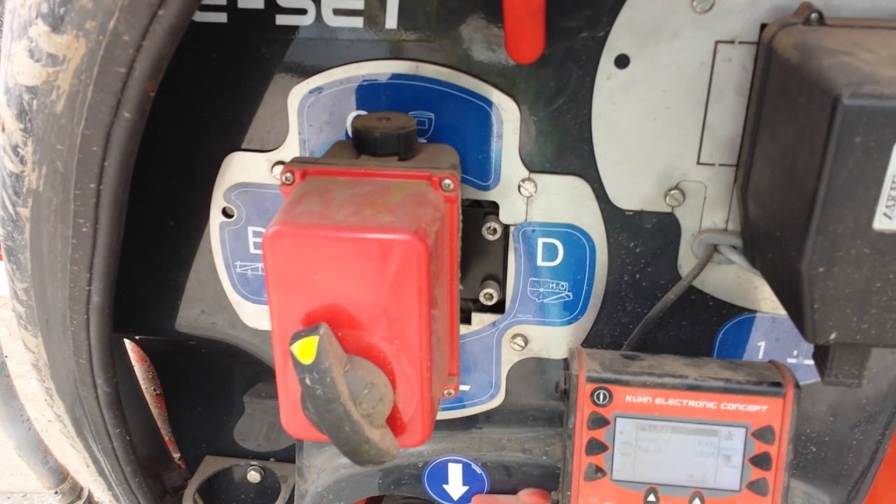 Kuhn Metris inducting powders