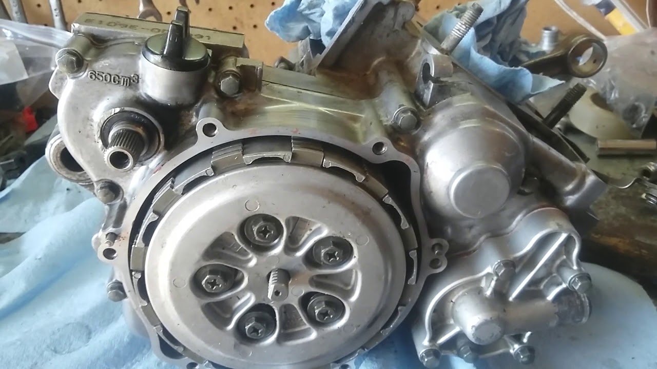 YZ 125 Complete Rebuild (Part 4) Clutch