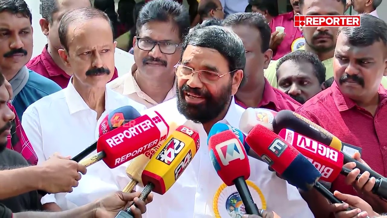 'ഈ സർക്കാരിന്റെ ഐശ്വര്യമാണ് പ്രതിപക്ഷം'; VN Vasavan