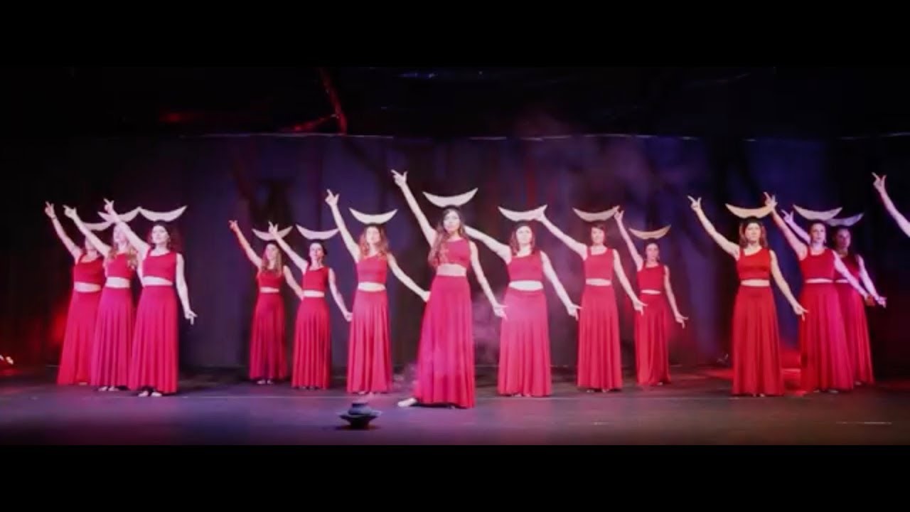 School of Mystery & Sacred Feminine Arts   INDIA 2017 ~ Zola Dubnikova & the Holistic Dance Language