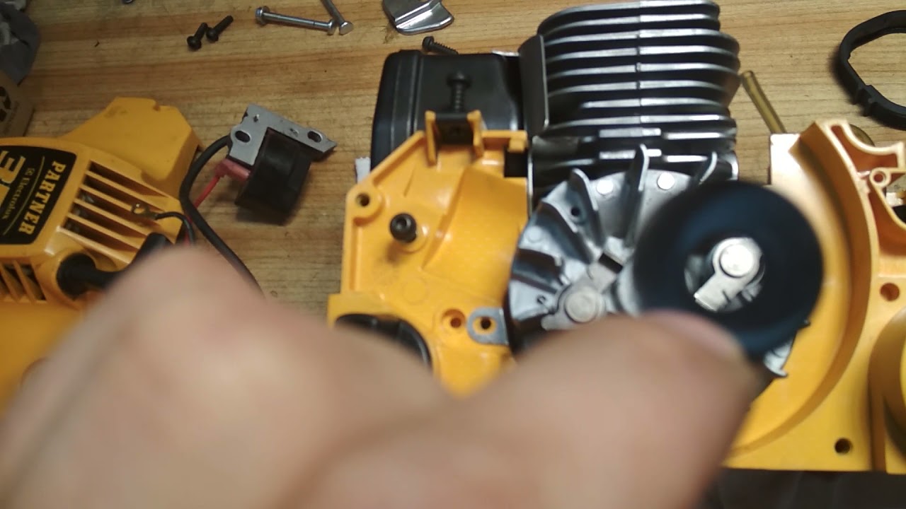 piła spalinowa partner 351 składanie cz.1 cylinder,pompka oleju,sprzęgło napęd (Kulczy Garage)