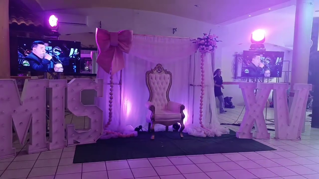 MATRIX DISCO Afinando detalles de esta noche de xv años salón fantas cunduacán Tabasco 🙃👌🏻