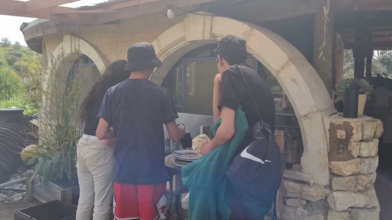 החווה האקולוגית - חווה ואדם