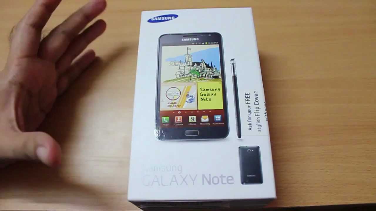 Samsung Galaxy Note unboxing and first boot