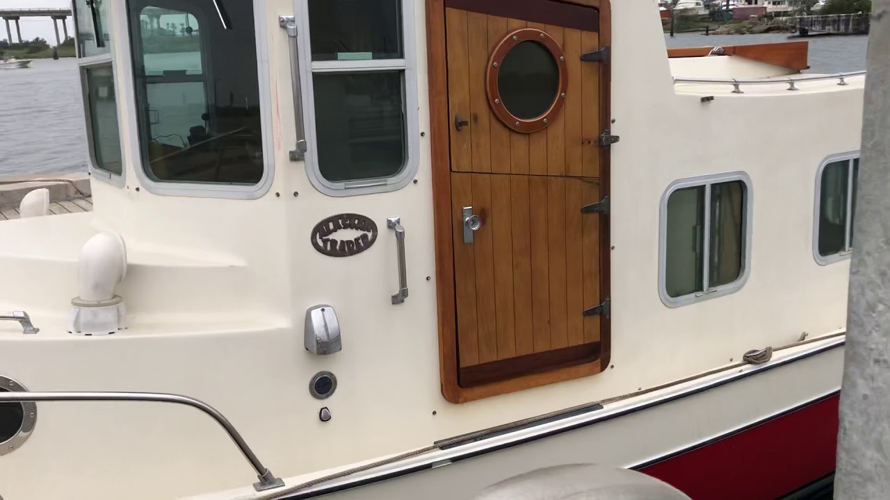 Alaskan trader 24  boat trawler