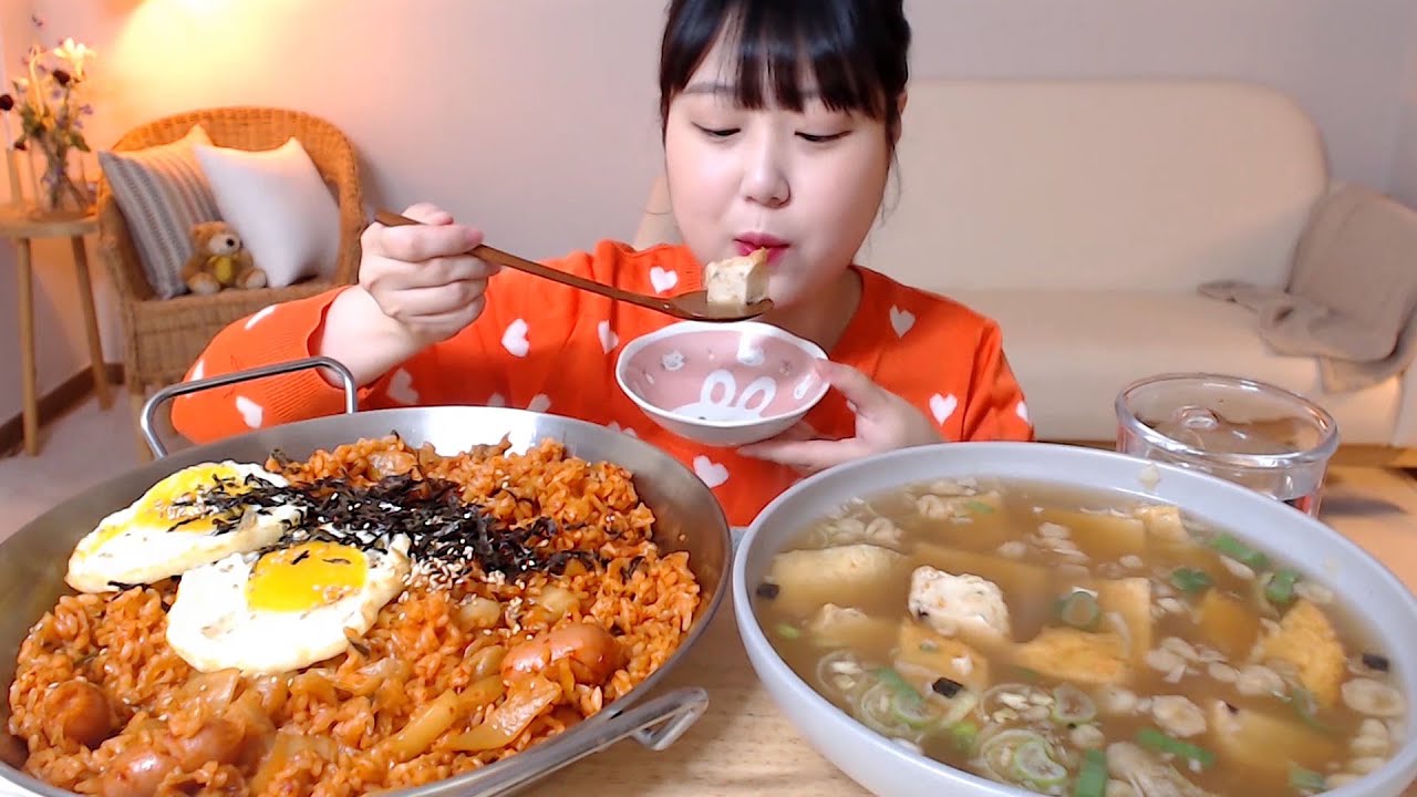 매콤한 소세지 김치볶음밥 어묵탕 먹방 Kimchi bokkeumbap  Eomuk tang (Fride rice Fishcake soup) Mukbang Eatingsound