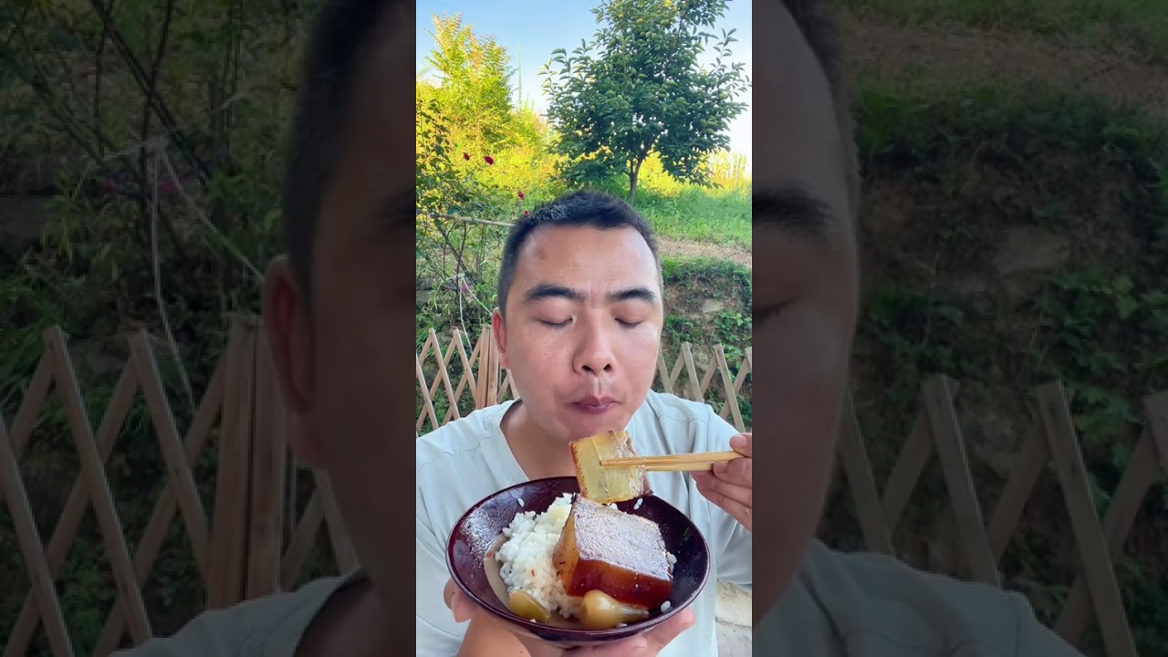 兄弟姐妹们 吃饭了哦 今天吃腊肉 简简单单又是一餐#抖音美食推荐官 #美食 #普通的饭菜都是家的味道 @DOU+小助手